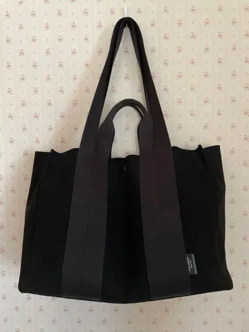 비올라돌로 블랙 토트백