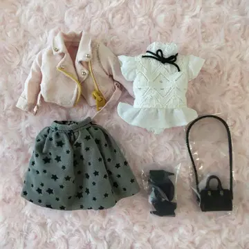 리카짱 옷 갈아입기 의류