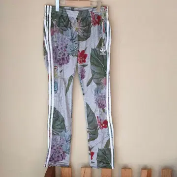 adidas 레어 보타니컬 저지 플로럴 프린트 팬츠