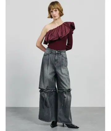 리본 슬릿 청바지