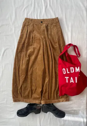 새상품 cloud nine pure 코듀로이 서커스 팬츠 와이드 루즈핏