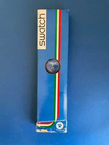 스와치 손목시계 이탈리아 축구 100주년 기념 모델