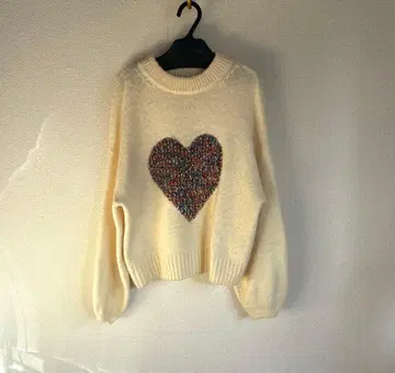 하트 스웨터 데시구알