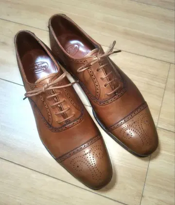 [ 미사용 ] 크로켓앤존스 8.5E (26.5~27cm 상당)