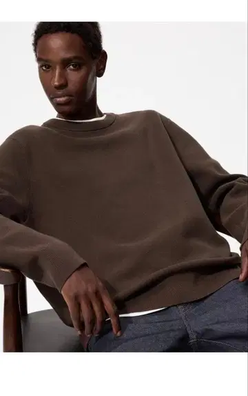 UNIQLO 워셔블 밀라노 리브 크루넥 스웨터 다크 브라운 새상품 M