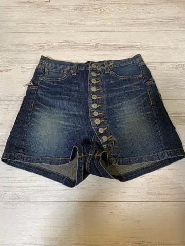 zucca 다크 데님 버튼 플라이 숏팬츠