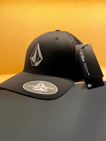VOLCOM Stone Tech Flexfit Delta Hat