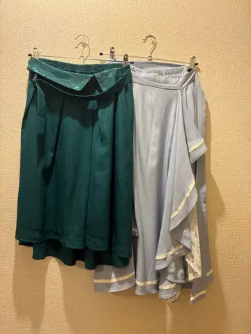 axes femme 무릎 아래, 무릎 기장 플레어 스커트 2벌 세트