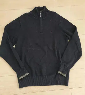 Tommy Hilfiger 하프 지퍼 니트