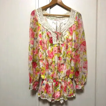 리즈리사 플라워 프린트 긴팔 튜닉 블라우스