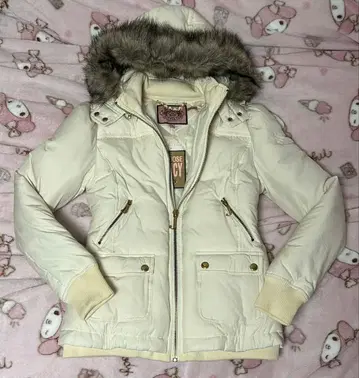 쥬시 꾸뛰르 리얼 다운 자켓 juicy couture