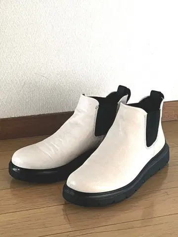 에코 사이드고어 첼시 부츠