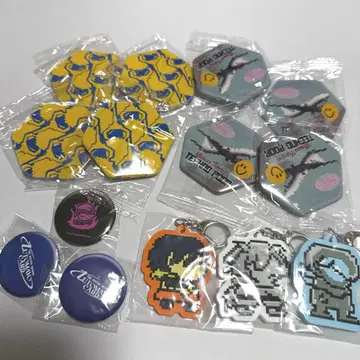 계속 한밤중이면 좋을 텐데. 캔뱃지 러버 키링 세트