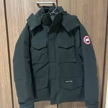 CANADA GOOSE 캠루프스 정품