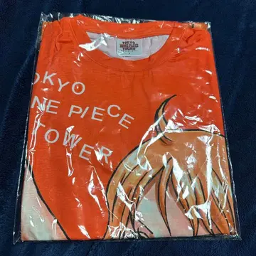 도쿄 원피스 타워 한정판 나미 T셔츠 S사이즈