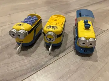 미니언즈 요란한 말하는 기차 미니언 차량 세트 3개