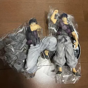 주술회전 프라이스 피규어 2개 (후시구로 토우지)