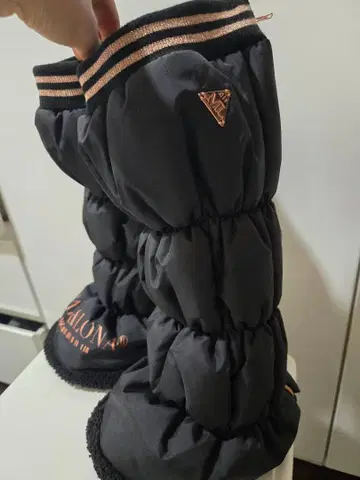 MARK&LONA 블랙 레그 워머