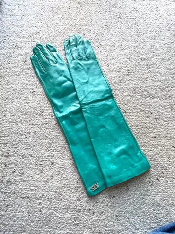 가죽 롱그로브 슬릿 포함