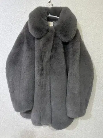 H&M 그레이 퍼 코트 자켓