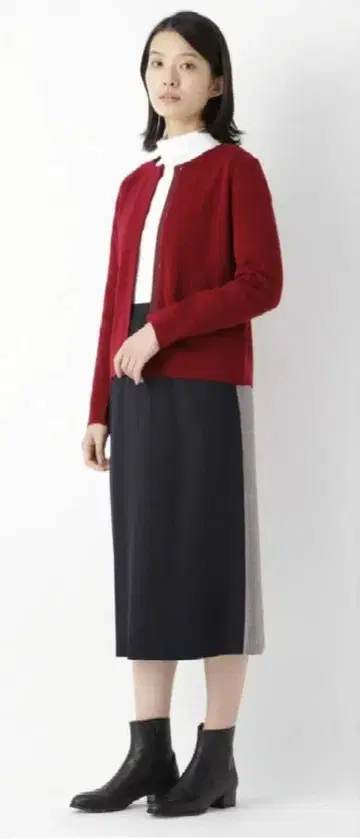 택 포함 새상품 휴먼 우먼 비에라 플리츠 스커트 L