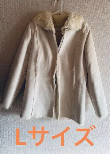 #화이트 #무스탕코트 #후드없음