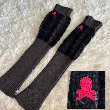 마크앤로나 레그 워머 라메 스컬 로고 와펜 골프웨어