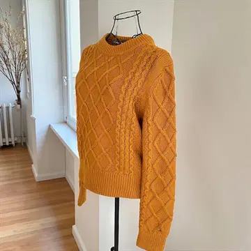 현행 모델 타미힐피거 케이블 니트 스웨터