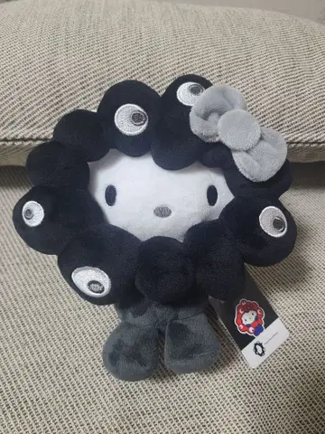EXPO2025 산리오 미야쿠미야쿠 변신 봉제 인형 M 블랙 키티