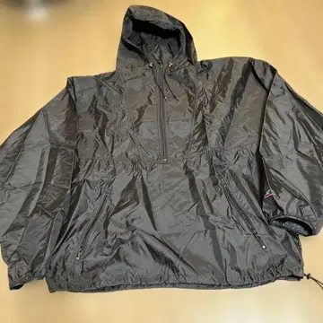 헬리한센 나일론 아노락 후드티 블랙