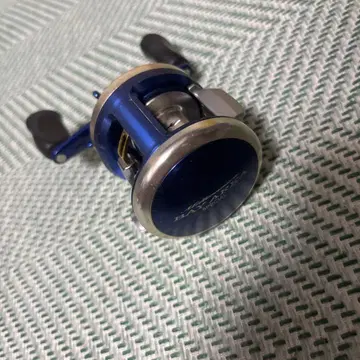 다이와 밀리오네아 베이 에어리어 오른손잡이