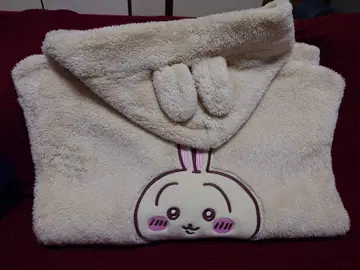 치이카와 GU 콜라보 후드티 (토끼 L 사이즈)