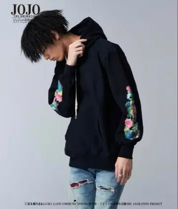 죠죠 x 그램 죠바나 골드 익스피리언스 후드티
