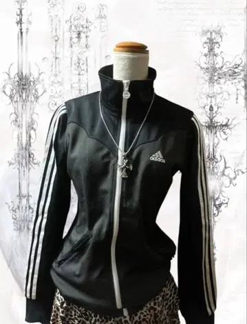 adidas y2k 헤이세이 갸루 3선 트랙 자켓 페어리 그런지