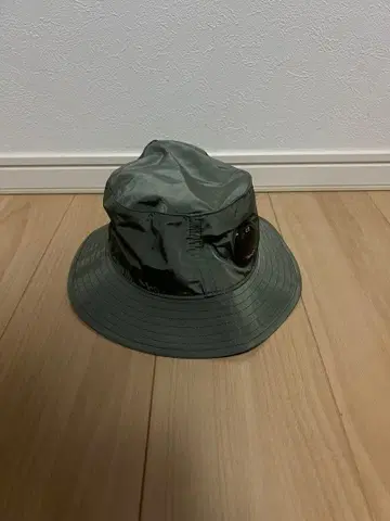 C.P. COMPANY 버킷햇 올리브 그린 신상 택 포함