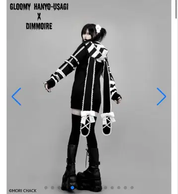 GLOOMY HANYO-USAGI x DIMMOIRE 후드티