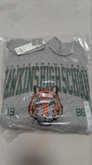 GU 기묘한 이야기 헤비 웨이트 후드 맨투맨 미사용 새상품 M