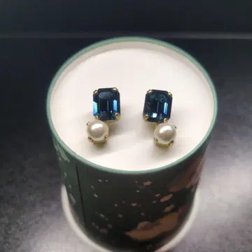 Vintage&Petals (빈티지 앤 페탈스)