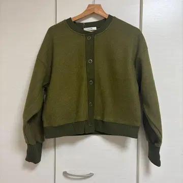 RADIATE 라디에이트 올리브 그린 가디건 사이즈 38