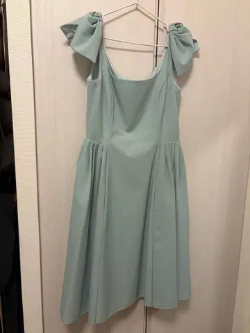 RENE 루네 일본제 민트 그린 슬리브리스 원피스