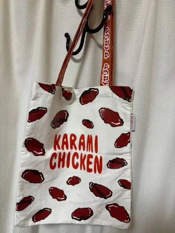 PUNYUS 사이제리야 매콤 치킨 토트백