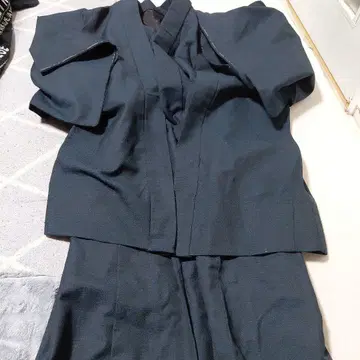다크 블루 기모노 세트 겉옷과 기모노 세트