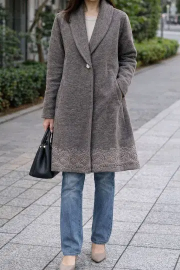 axesfemme 그레이 레이스 장식 롱 코트