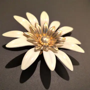 [ Sarah Coventry ] 빈티지 마가렛 에나멜 브로치