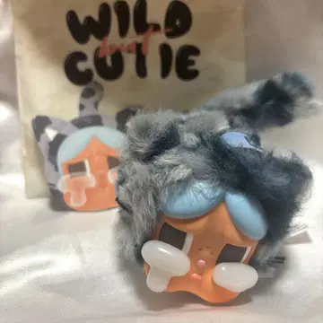 Crybaby Wild but Cutie 크라이베이비 POPMART