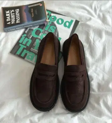 스웨이드 클래식 로퍼