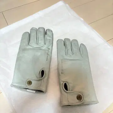 THE ROARK REVIVAL 장갑