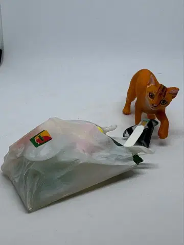 yujin 디오라마 헤이세이 고양이 아비시니안과 편의점 봉투