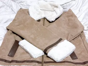 아베일 바시티 자켓