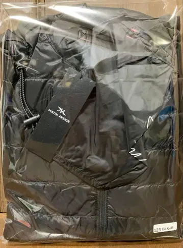 미개봉 새상품 MARTIN AVENIR 블랙 나일론 자켓 아사쿠라 미쿠루